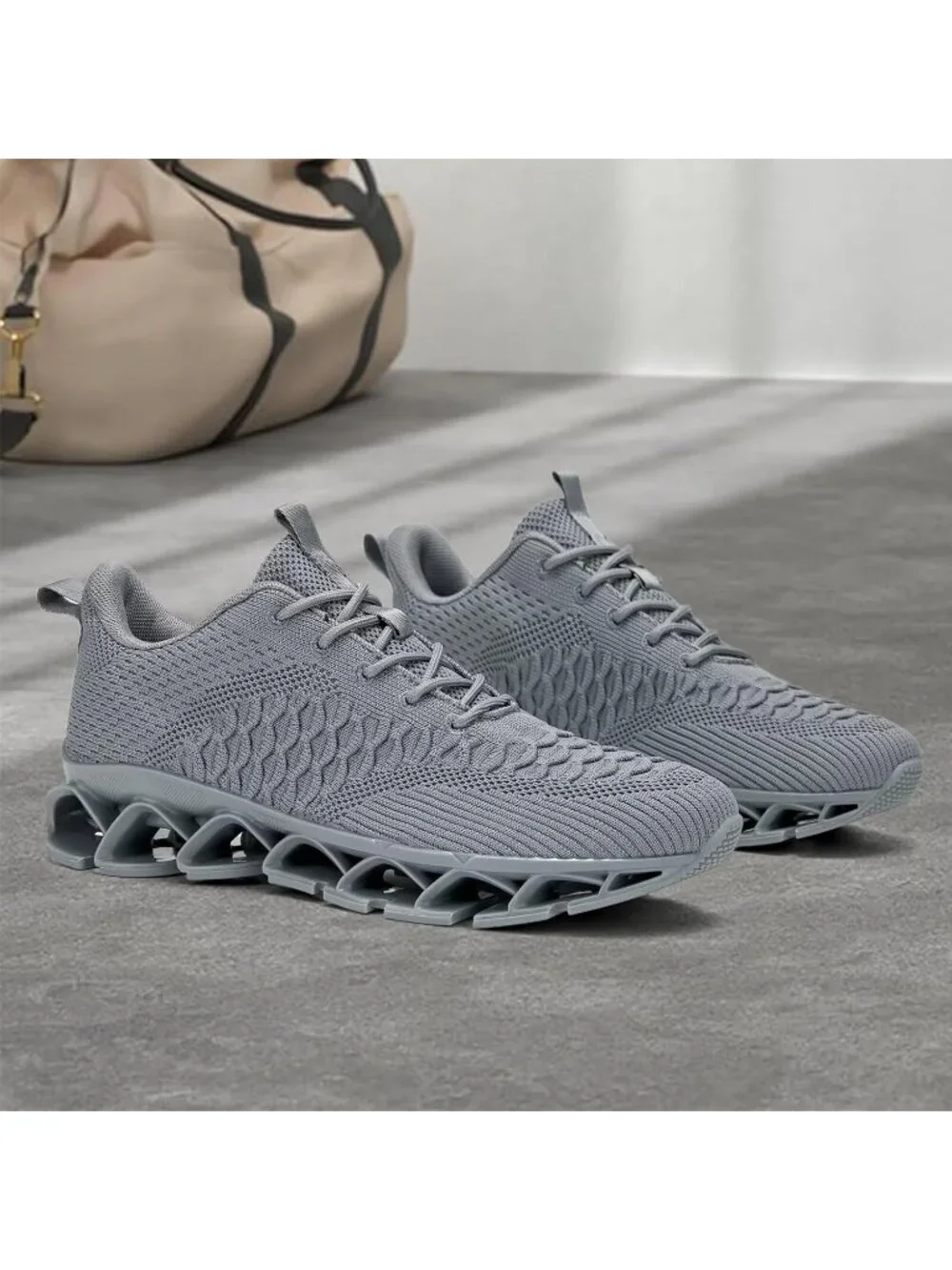 N/A ventilating shoes